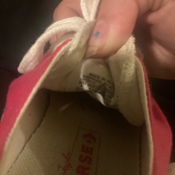 Authentic converse low rise top pink and white shoes - Picture 7 of 10